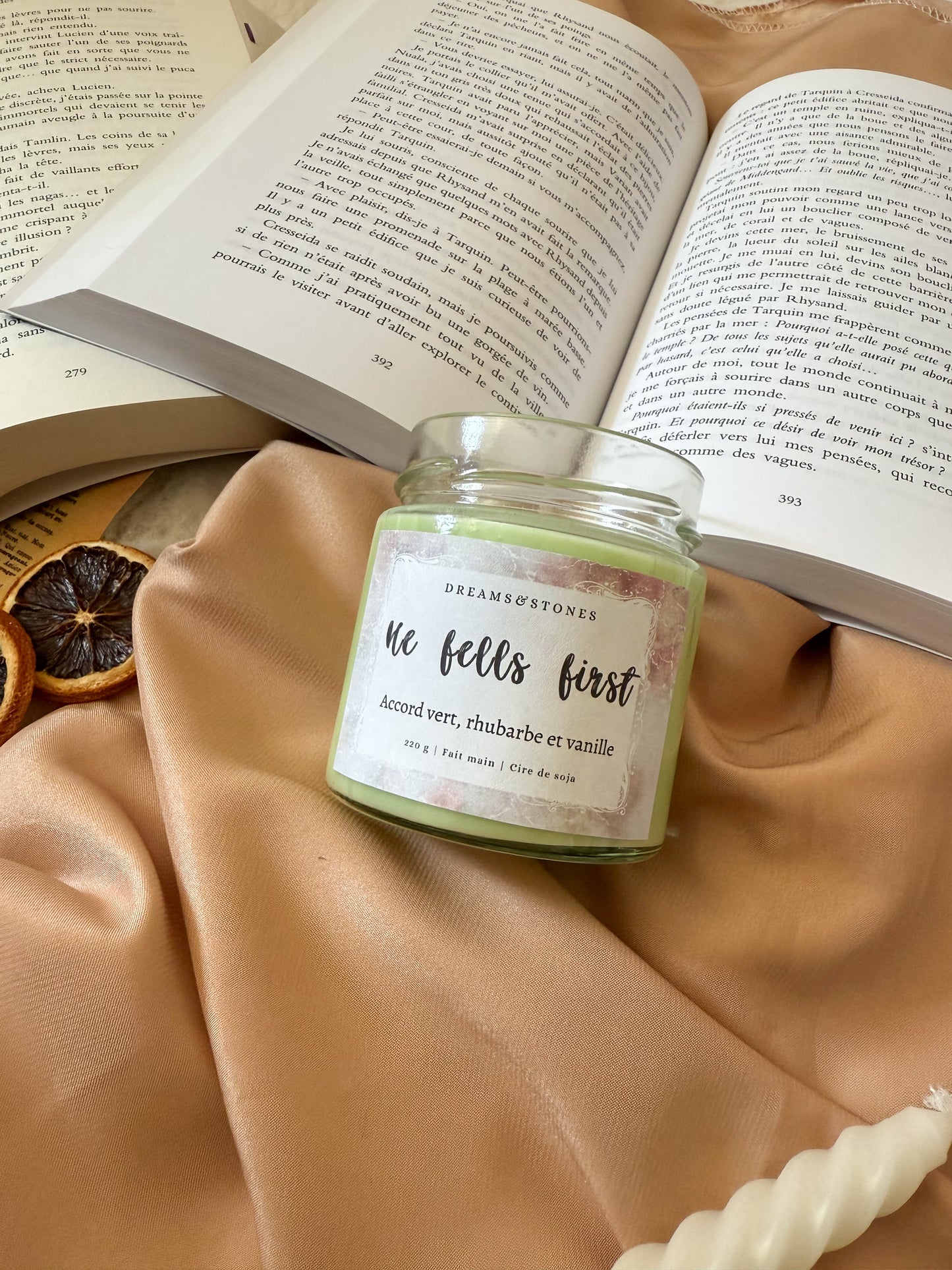 Bougie - He fells first